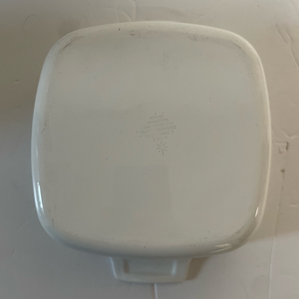Corning Ware Spice of Life Casserole Dish with Lid (1.5L) - Picture 4 of 9